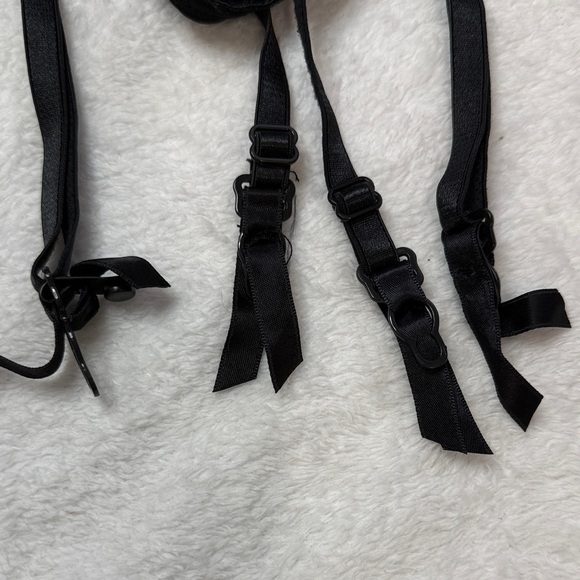 3 Pc Lace Garter Belt bundle - Picture 15 of 15